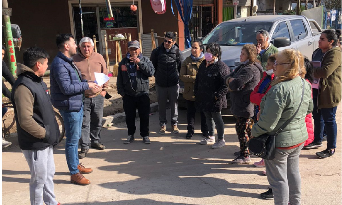 Florencio Varela: Pedido de mejoras en el transporte público, el concejal Boco junto a vecinos de la zona rural